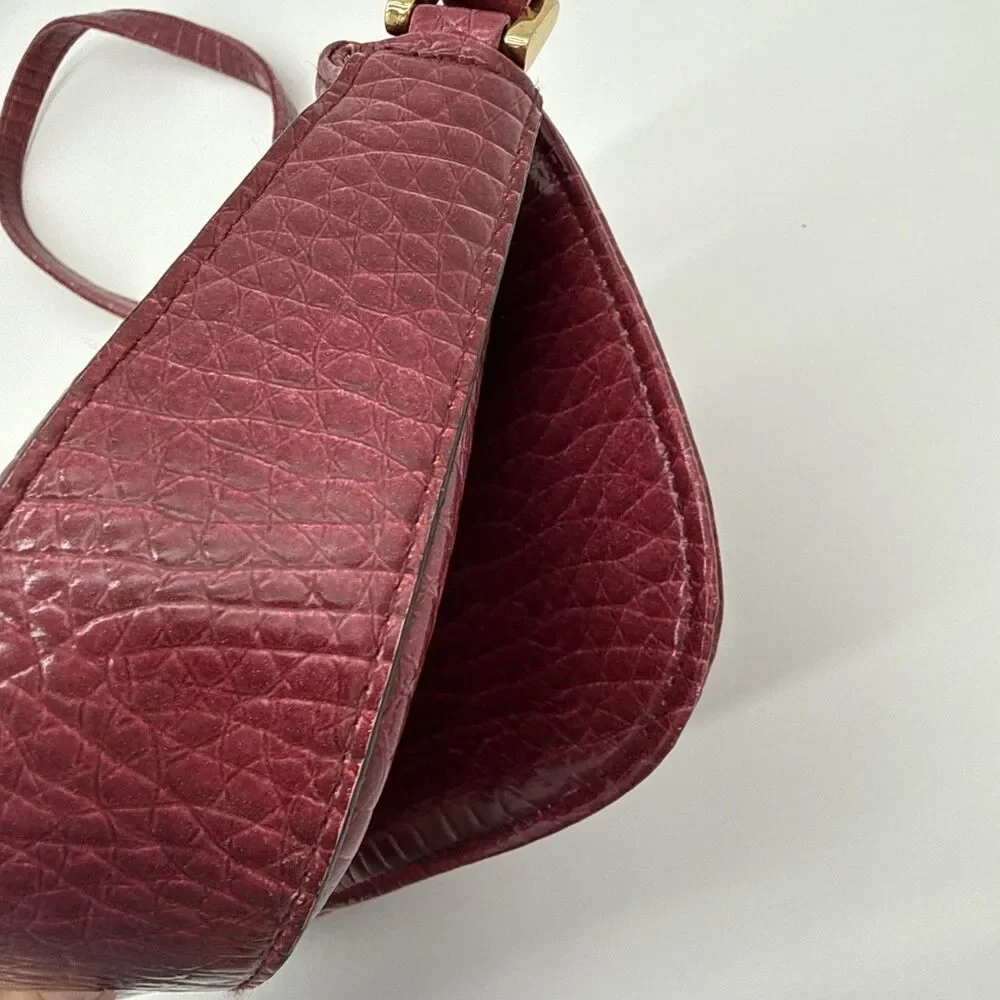 Vtg Y2K Mondani Faux Leather Embossed Shoulder Bag Burgundy